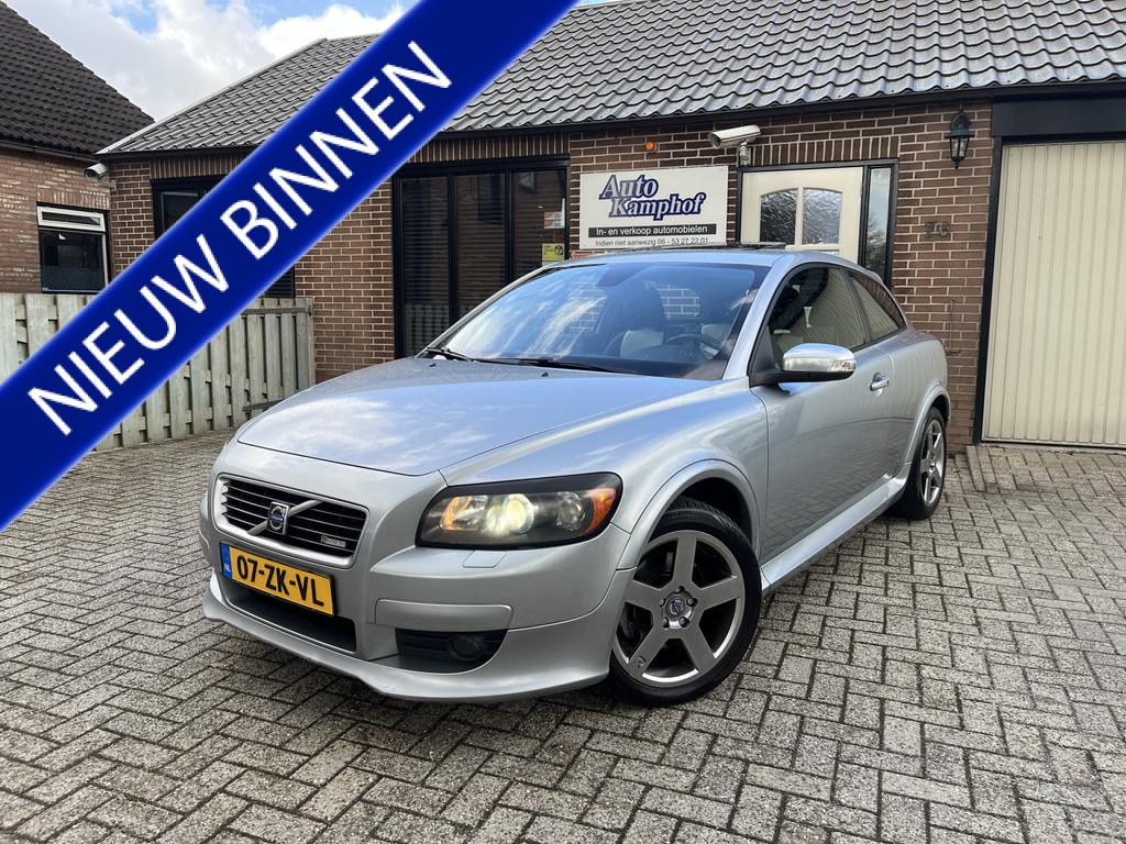 Volvo C30 2.4i 170pk Summum R-Design Xenon Schuifdak Navi, 1325 kg, Gebruikt, 700 kg, 4 stoelen