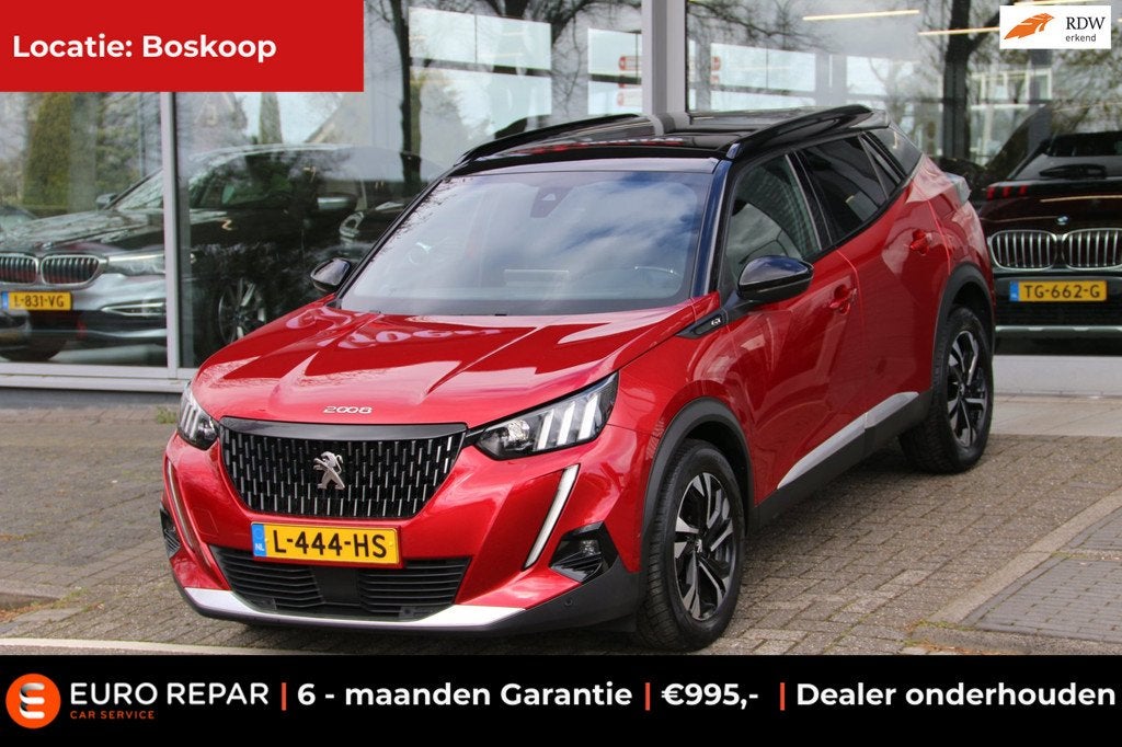 Peugeot 2008 1.2 PureTech GT PANO-DAK AUTOMAAT!, Gebruikt, Euro 6, 1199 cc, Leder en Stof