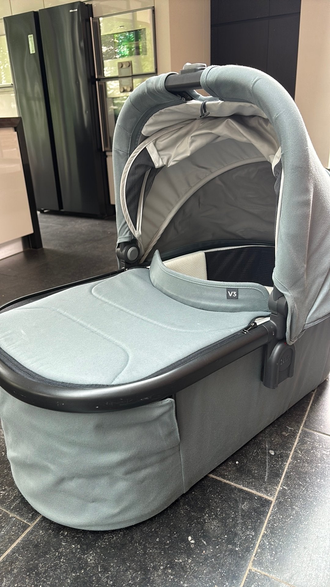 Uppababy vista v3 bassinet, Ophalen of Verzenden, Zo goed als nieuw, Met reiswieg, Kinderwagen