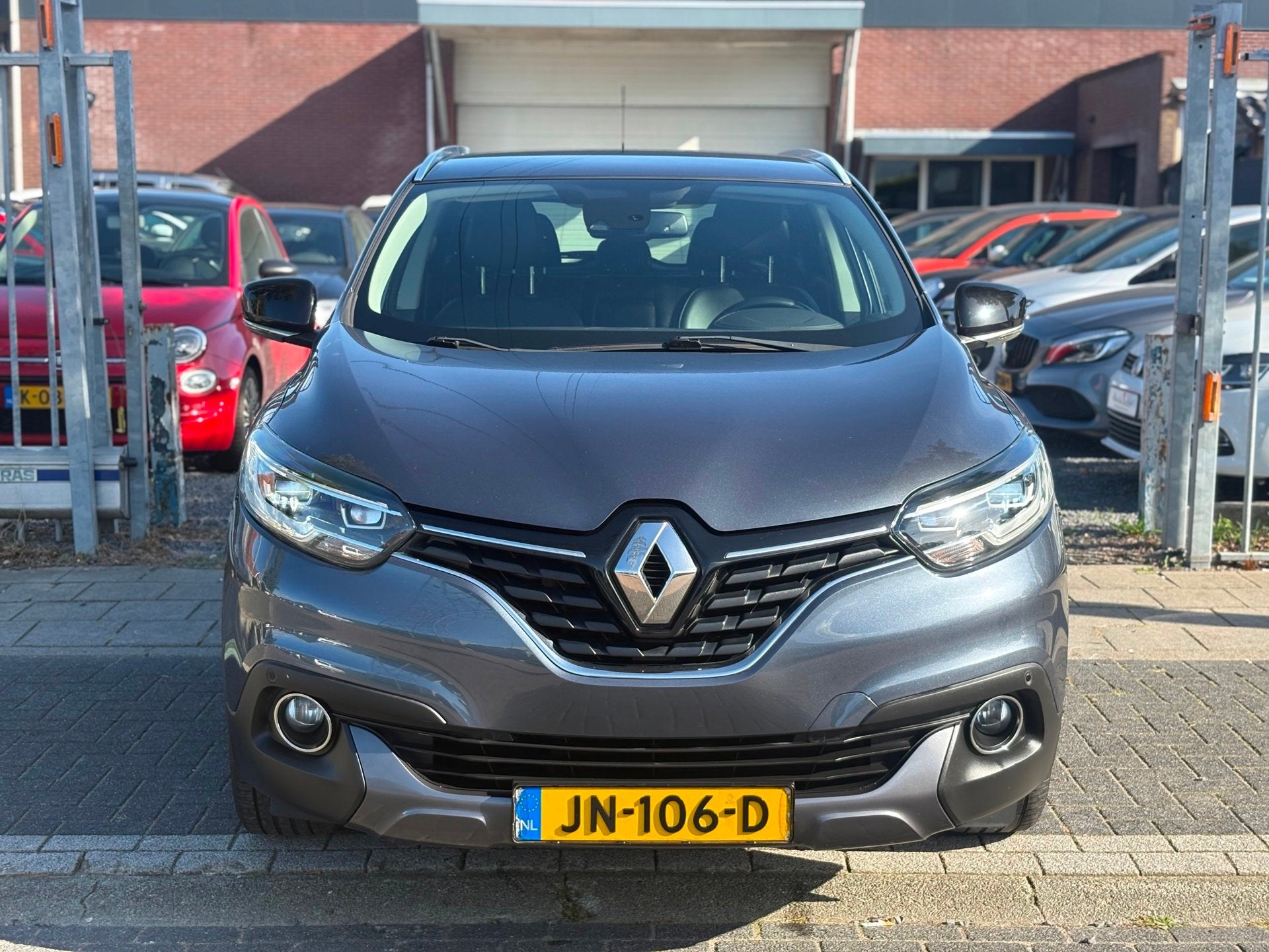 Renault Kadjar 1.2 TCe Bose | LED | Half Leder | A.Camera |, Auto's, Voorwielaandrijving, Kadjar, Gebruikt, 4 cilinders