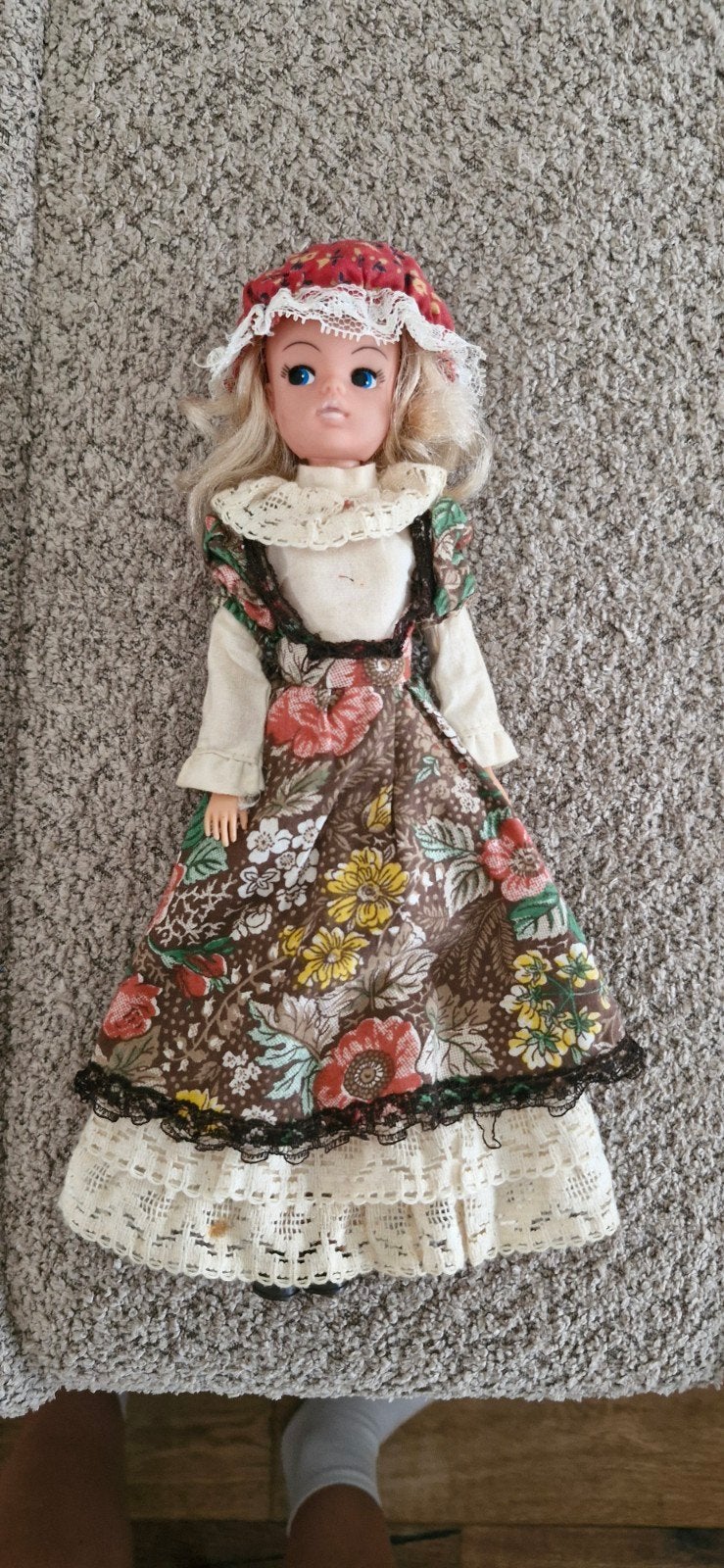 Vintage Sindy pop origineel met klederdracht, Ophalen of Verzenden, Gebruikt, Pop