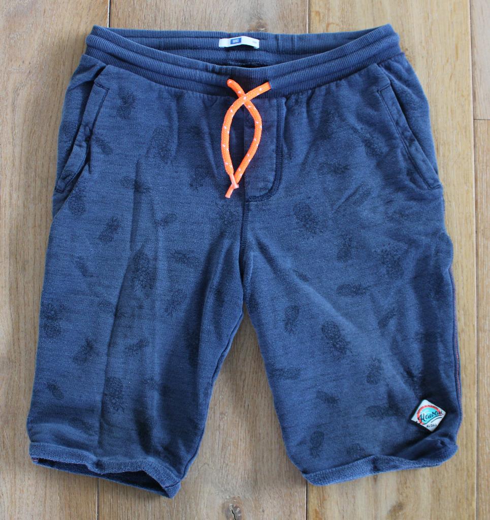 Sweatshort van We 158, Kinderen en Baby's, Kinderkleding | Maat 158, Broek, Gebruikt, Ophalen of Verzenden, Jongen
