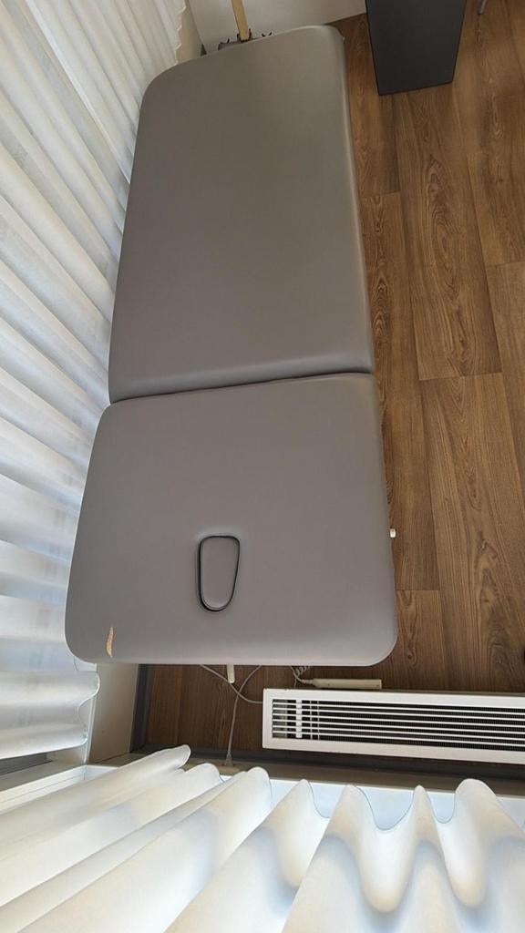 Behandel tafel / massagetafel, Ophalen, Massagetafel