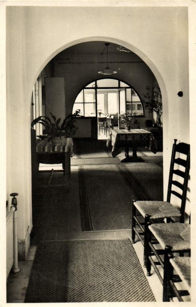 Broederschapshuis Bilthoven, Doorkijkje naar de eetzaal - ge, Verzamelen, Ophalen of Verzenden, 1940 tot 1960, Gelopen, Utrecht
