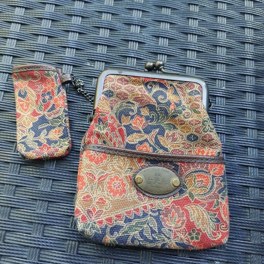 Vintage portemonnee met bloemenprint en knipsluiting, Overige merken, Gebruikt, Overige kleuren, Verzenden