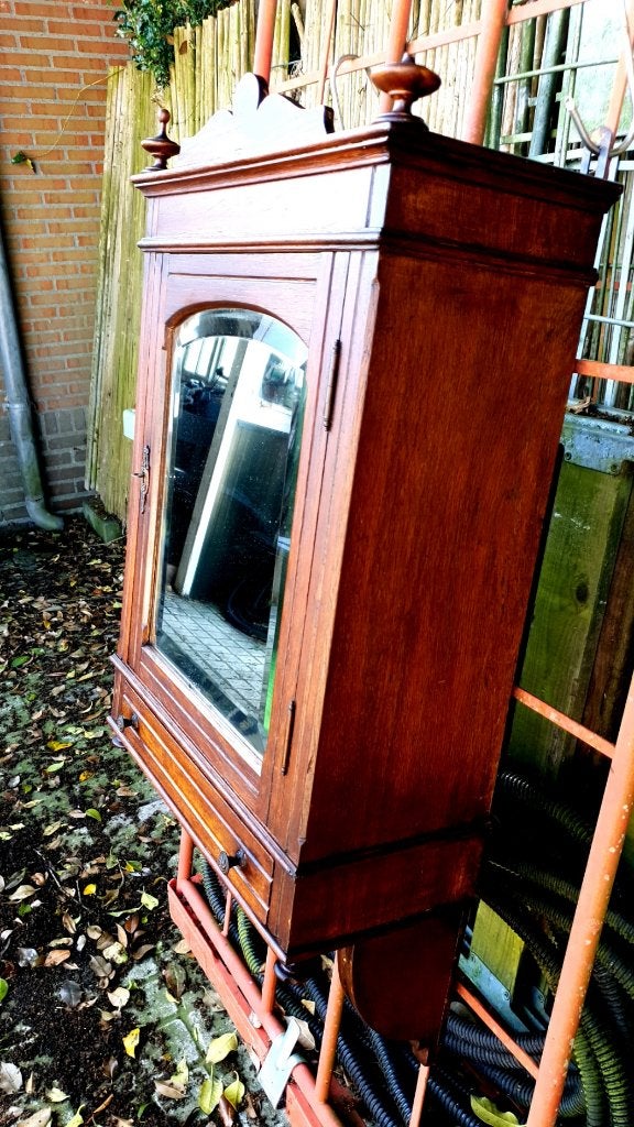 Antiek kastje met spiegel eiken hout. De Vraagprijs is 85 Eu, Antiek en Kunst, Antiek | Meubels | Kasten, Ophalen