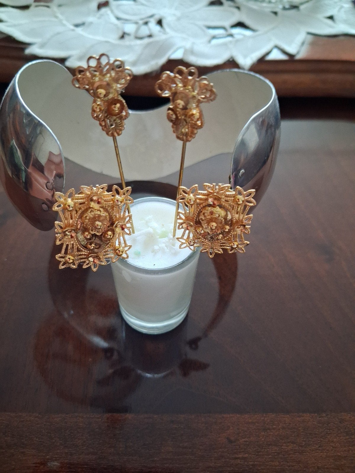 Klederdracht poppen oorijzer  ( geen goud en  geen zilver ), Ophalen of Verzenden