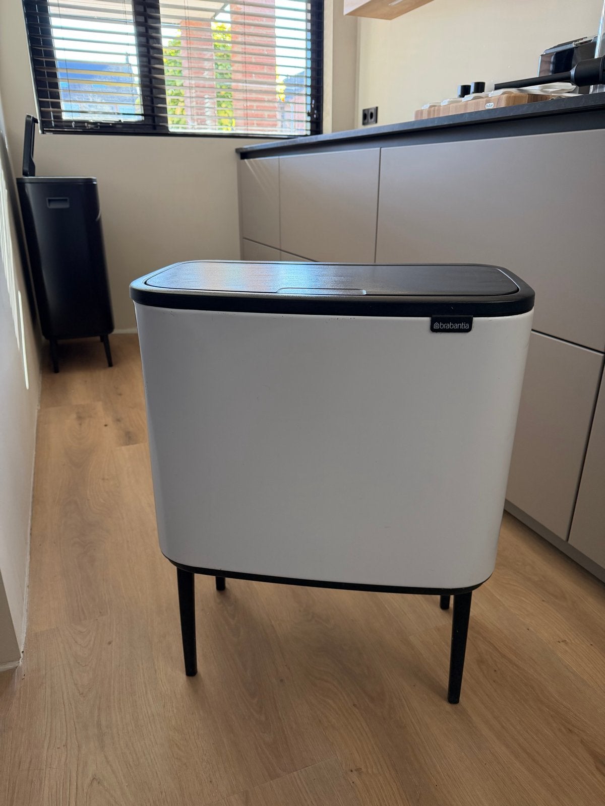 Brabantia Bo Touch Bin 23+12 liter - Wit, Ophalen, Met deksel, Overige typen, Zo goed als nieuw