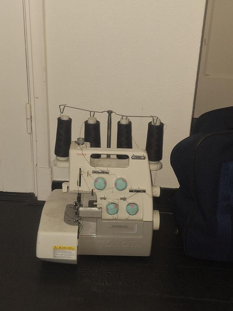 Toyota Lockmachine, Hobby en Vrije tijd, Ophalen, Gebruikt, Lockmachine, Overige merken