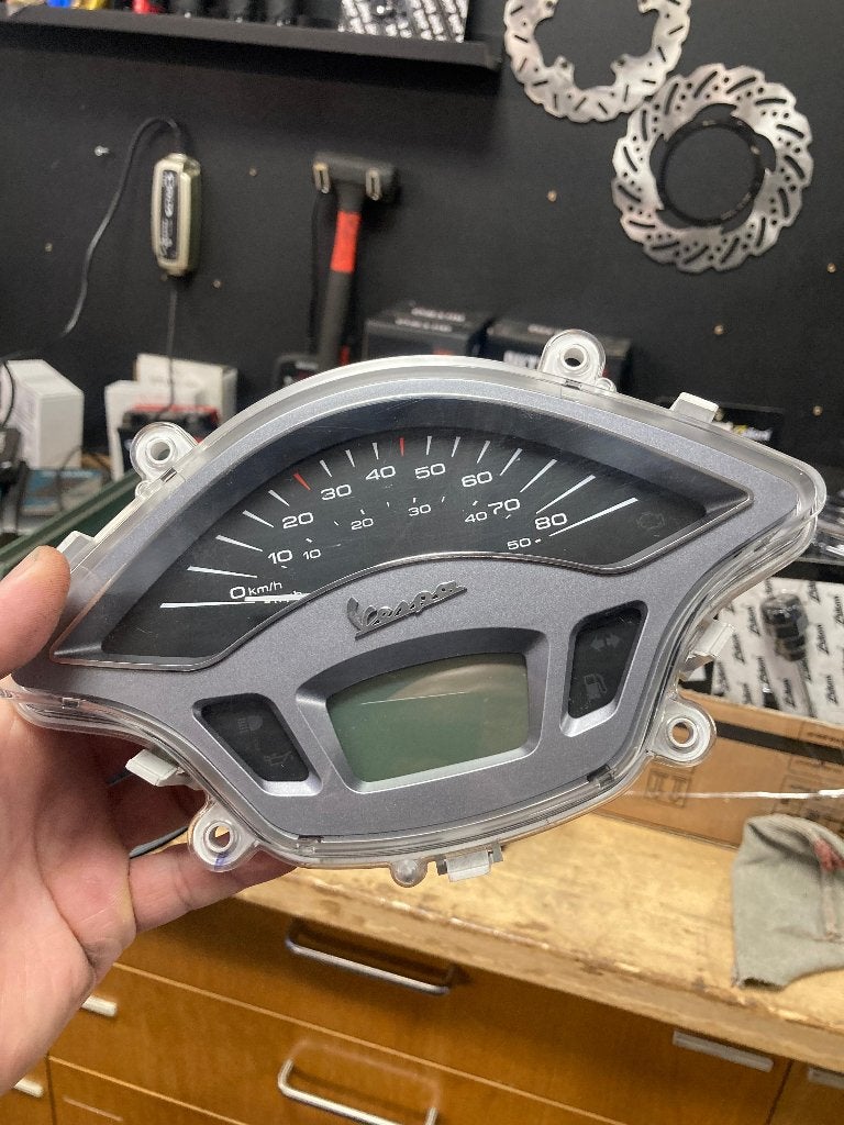 Teller dashboard Vespa Primavera Sprint. nieuw en gebruikt, Ophalen, Zo goed als nieuw, Overige typen, Vespa