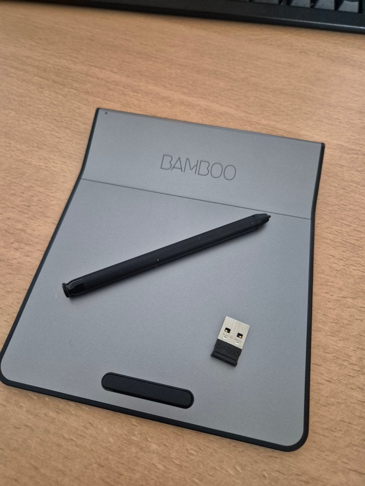 Bamboo Pad Draadloze Touchpad met Digitale Stylus, Computers en Software, Ophalen of Verzenden, Zo goed als nieuw, Draadloos, Multi-touch