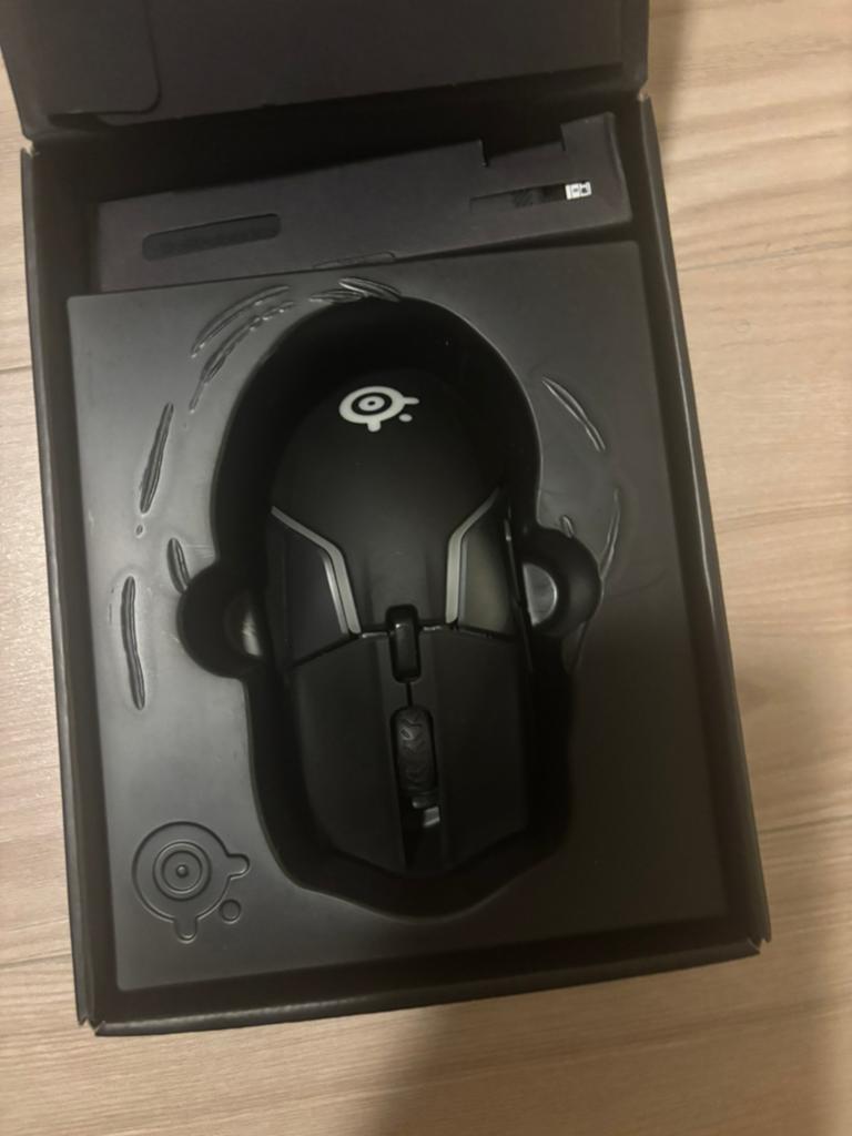 SteelSeries Gaming Muis - Nieuw in doos, Computers en Software, Muizen, Muis, Rechtshandig, Draadloos, Gaming muis, Ophalen of Verzenden