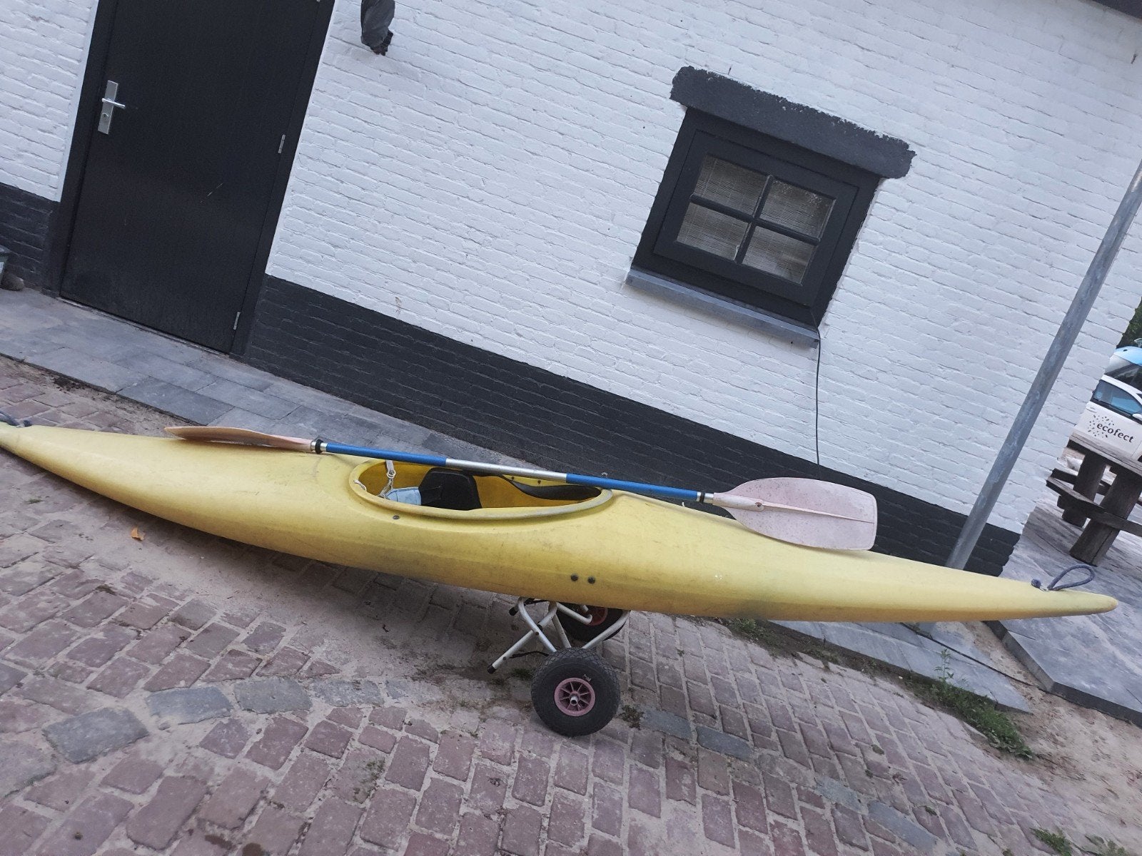 Gele Kajak met peddel en transportwieltjes, Watersport en Boten, Kano's, Ophalen, Gebruikt, Eén persoon, Met peddels