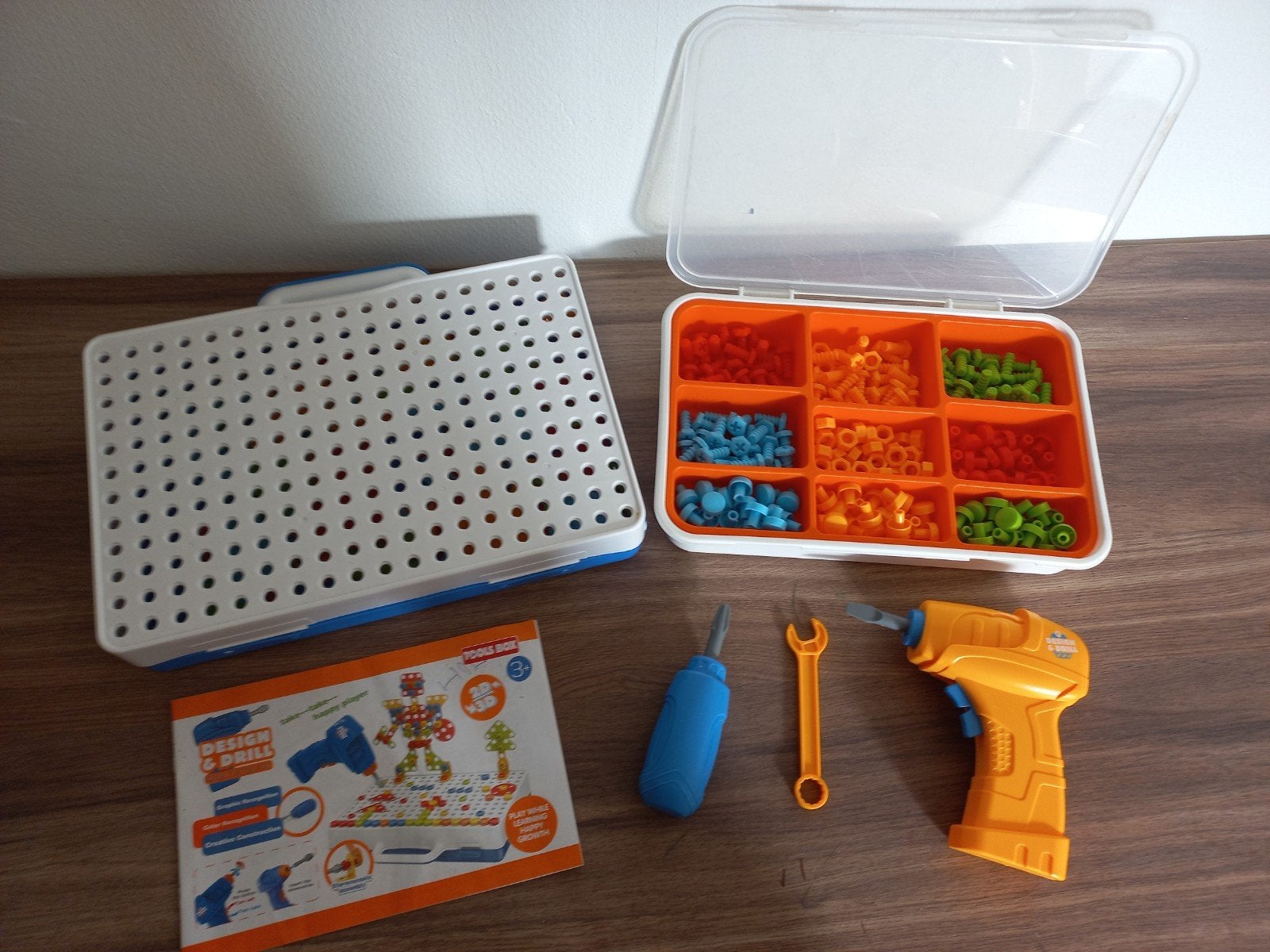 Design & Drill speelgoed set met boormachine en moeren, Ophalen of Verzenden