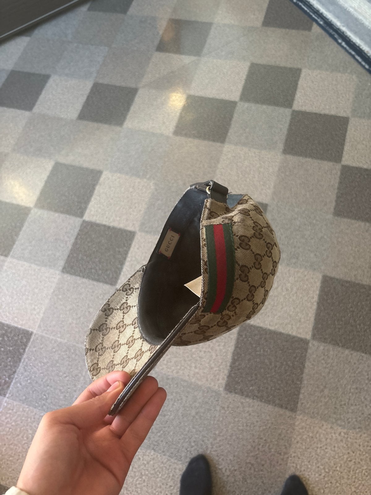 Gucci pet maat M 58 cm - Zo goed als nieuw!, Kleding | Dames, Ophalen, Zo goed als nieuw, 58 cm (L, 7¼ inch) of meer, Pet