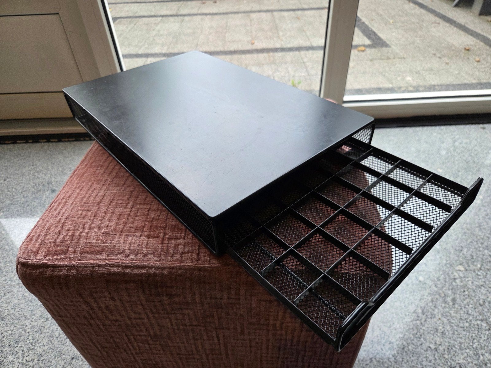 Zwart metalen lade voor 60 koffiecapsules, Ophalen of Verzenden, Gebruikt