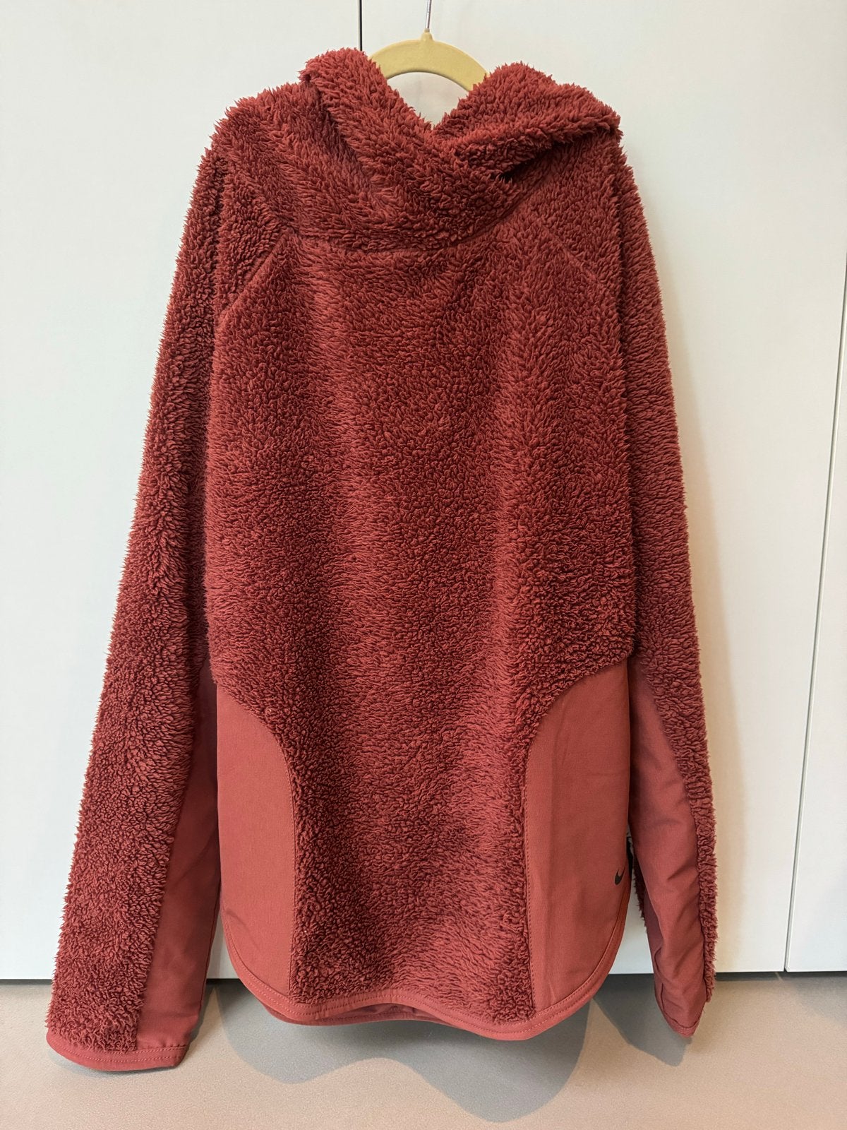 Nike Sherpa Hoodie - Maat M, Ophalen of Verzenden, Zo goed als nieuw, Maat 38/40 (M), Rood
