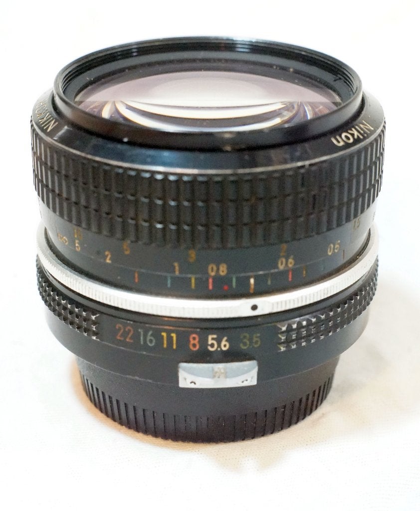 Nikon - Nikkor 28mm f3.5 (264555) (bv. Nikkormat FT2) e.a., Ophalen of Verzenden