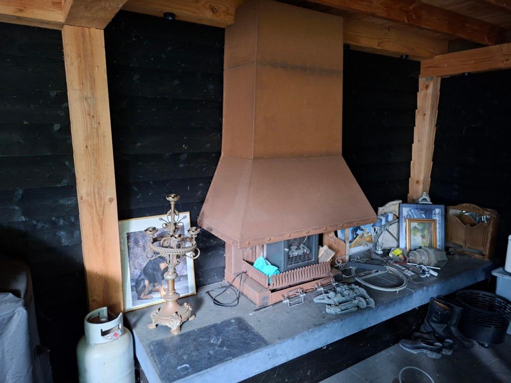 Robuuste Houthaard met Schouw - ideaal  Buitenruimte, Huis en Inrichting, Haarden, Ophalen, Gebruikt, Vrijstaande haard, Houthaard