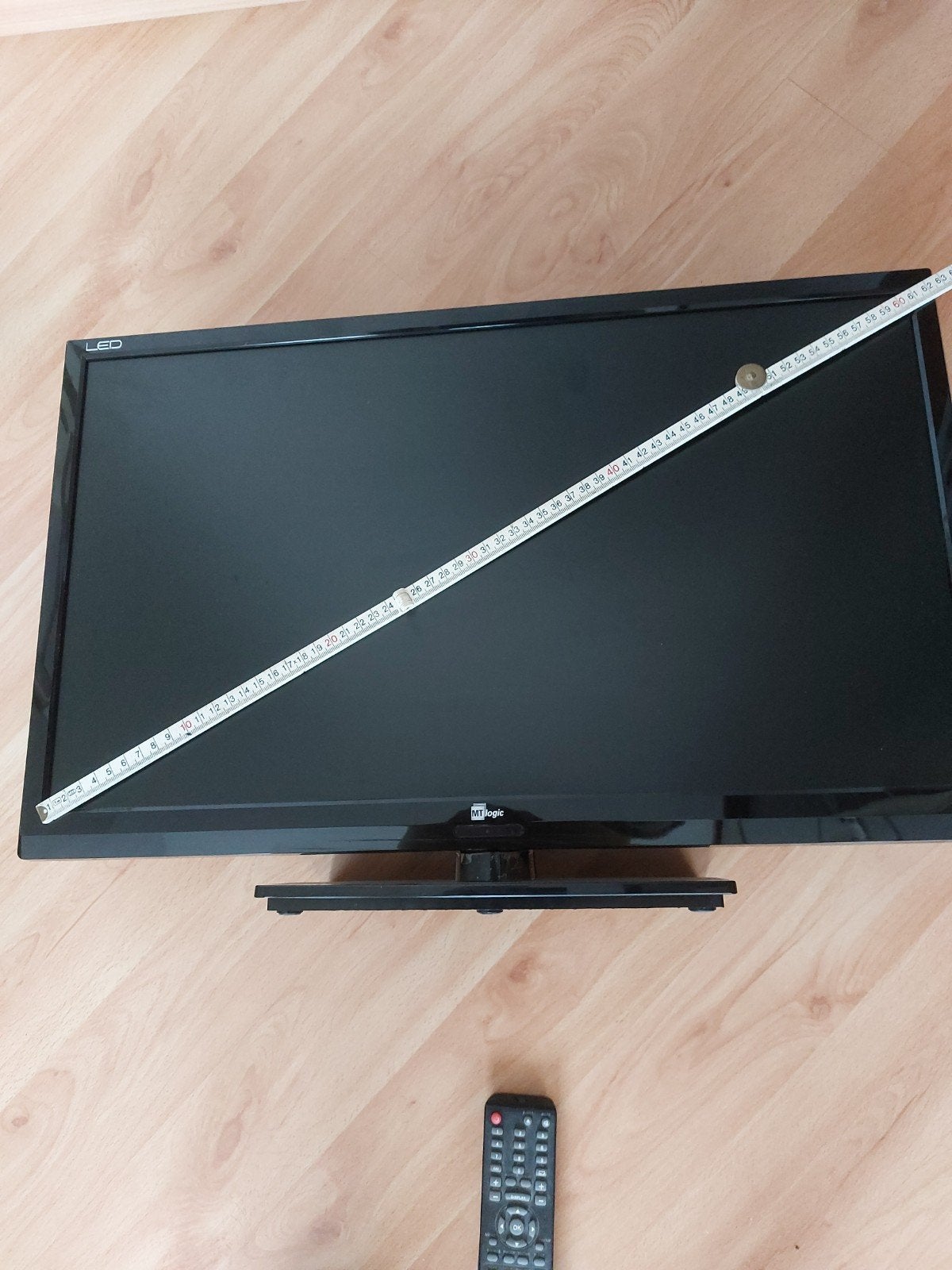 MT Logic 61 cm FHD LED TV met ingebouwde DVD-speler, 50 Hz, Ophalen, Overige merken, Gebruikt
