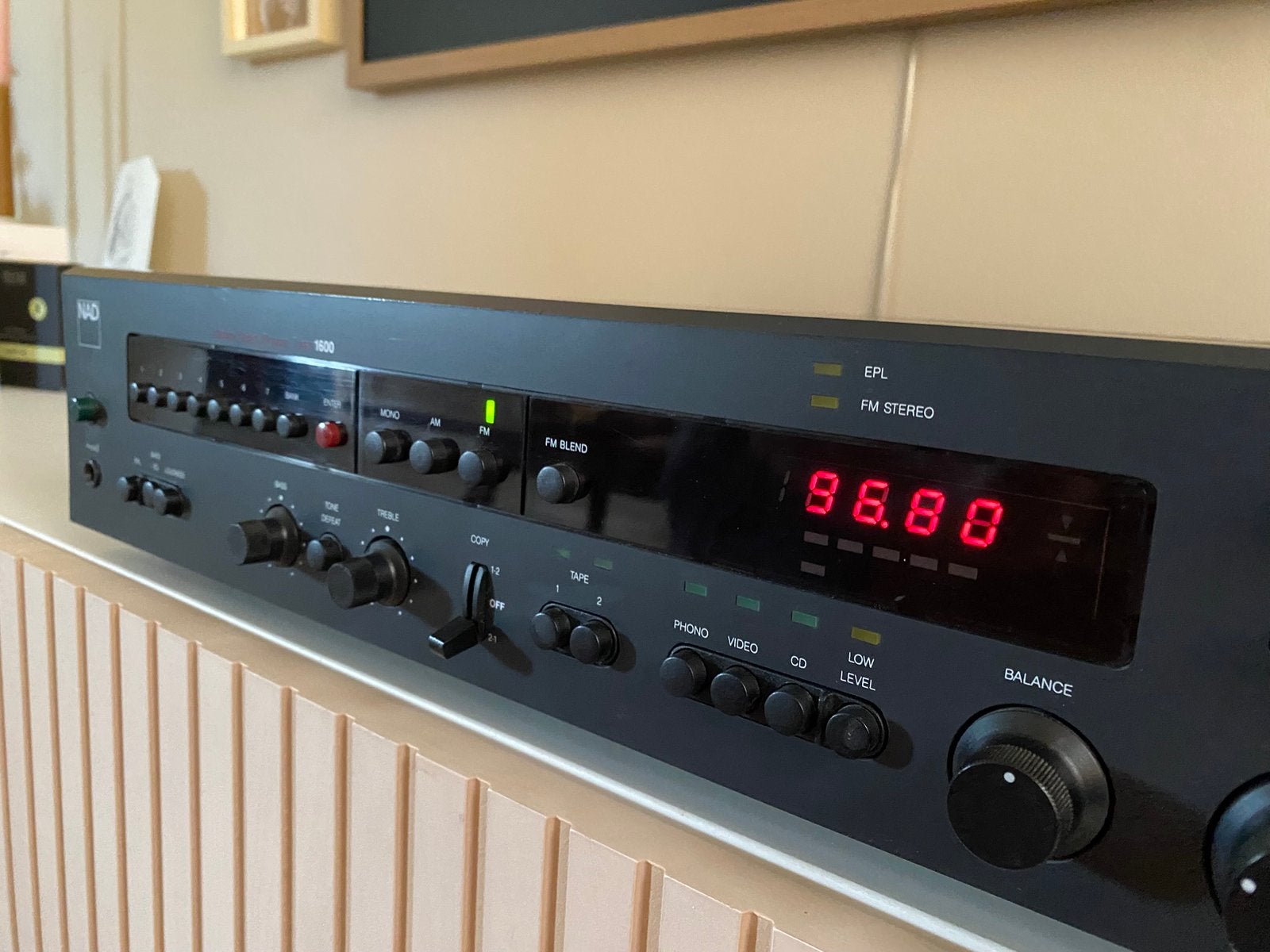 NAD 2200/NAD 1600 en IMF ALS 40 + Vestlyd stands, Losse componenten, Zo goed als nieuw, Speakers, Ophalen