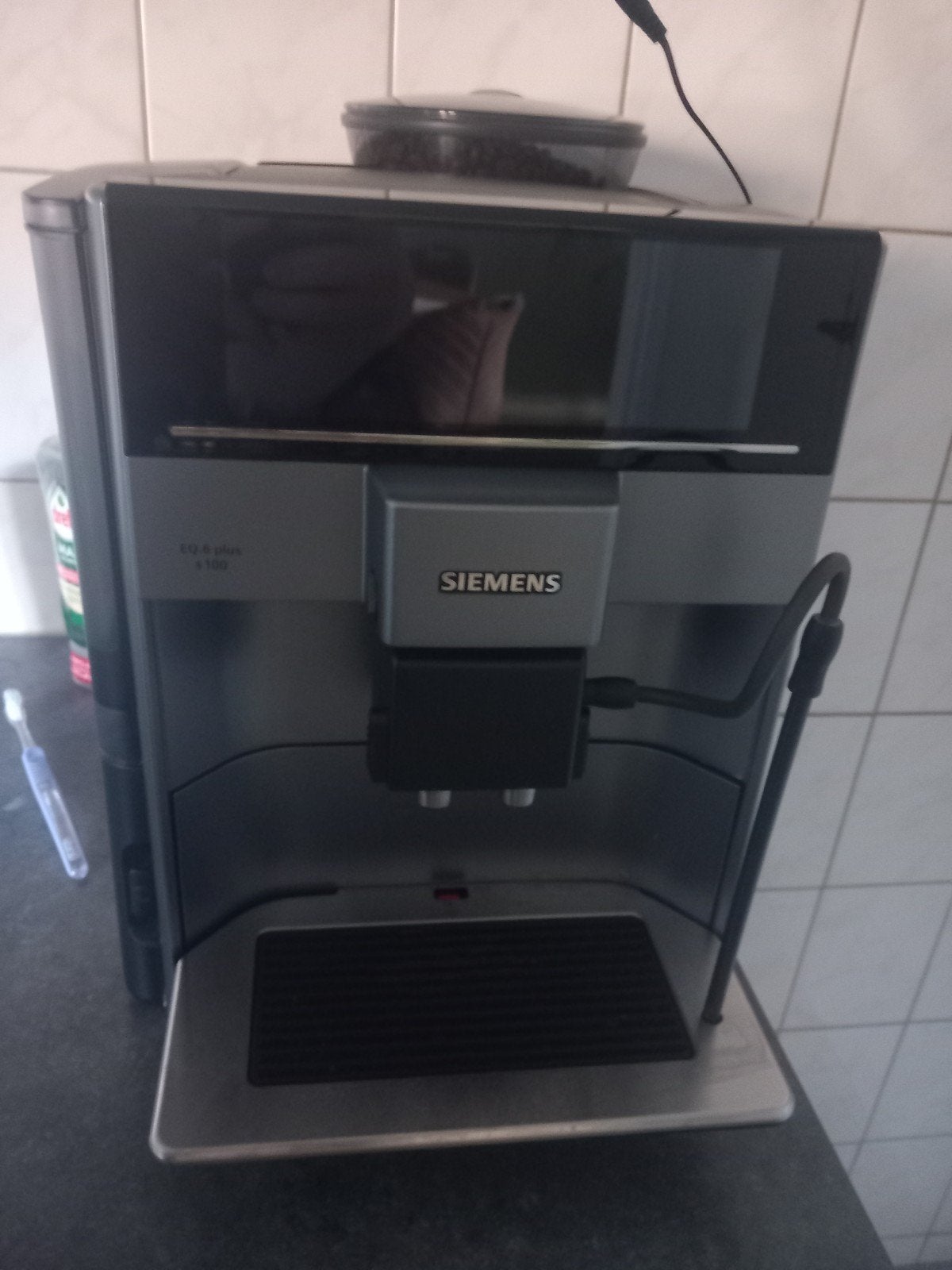 Siemens EQ.6 plus s100 volautomatische espressomachine, Gebruikt, Espresso apparaat, 10 kopjes of meer, Koffiebonen