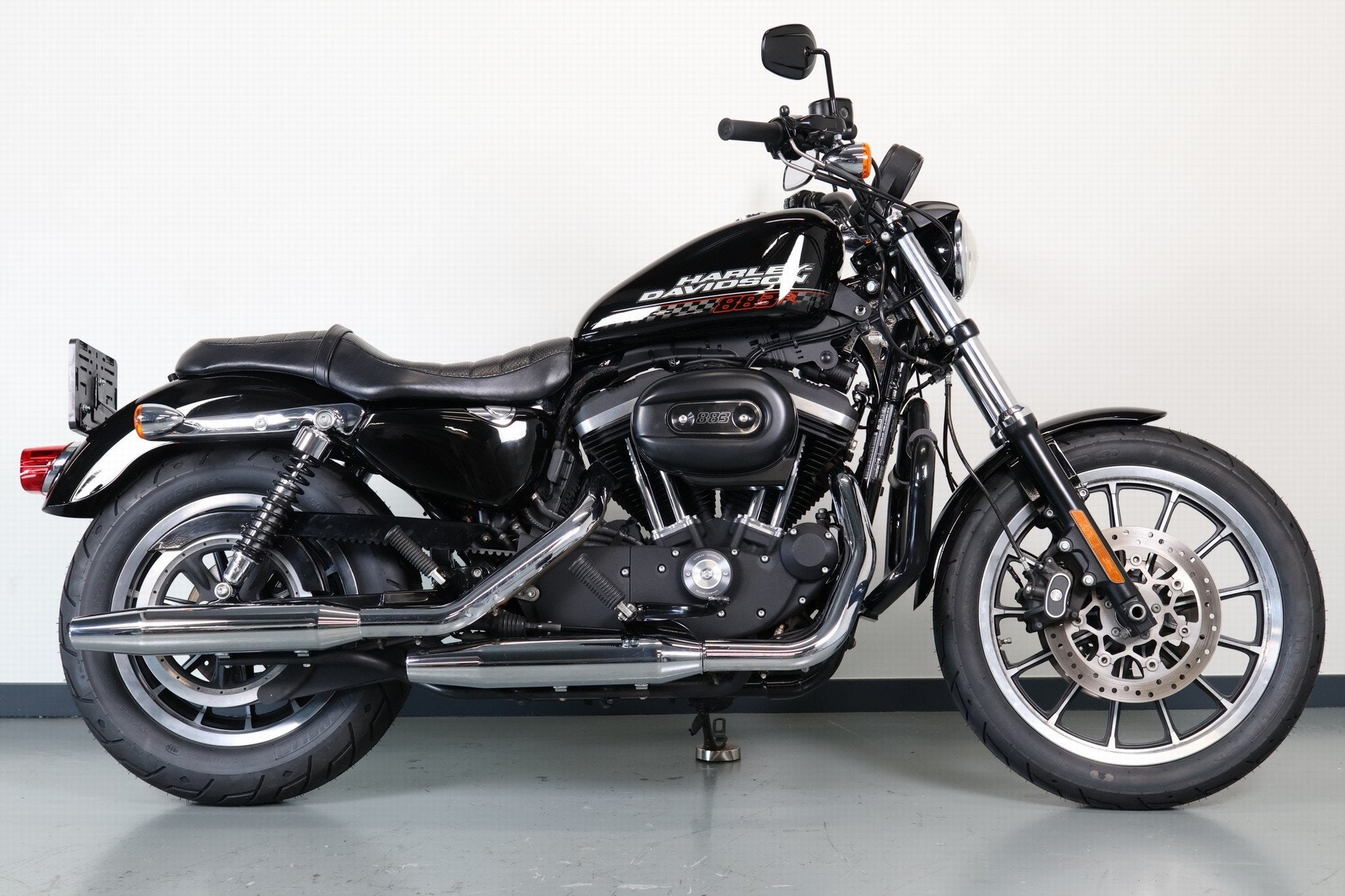 Harley-Davidson 883 ROADSTER (bj 2017), Chopper, Rietschans 72
1234KB  LEIDERDORP, Meer dan 35 kW, CONTACT.BENELUX@HARLEY-DAVIDSON.COM