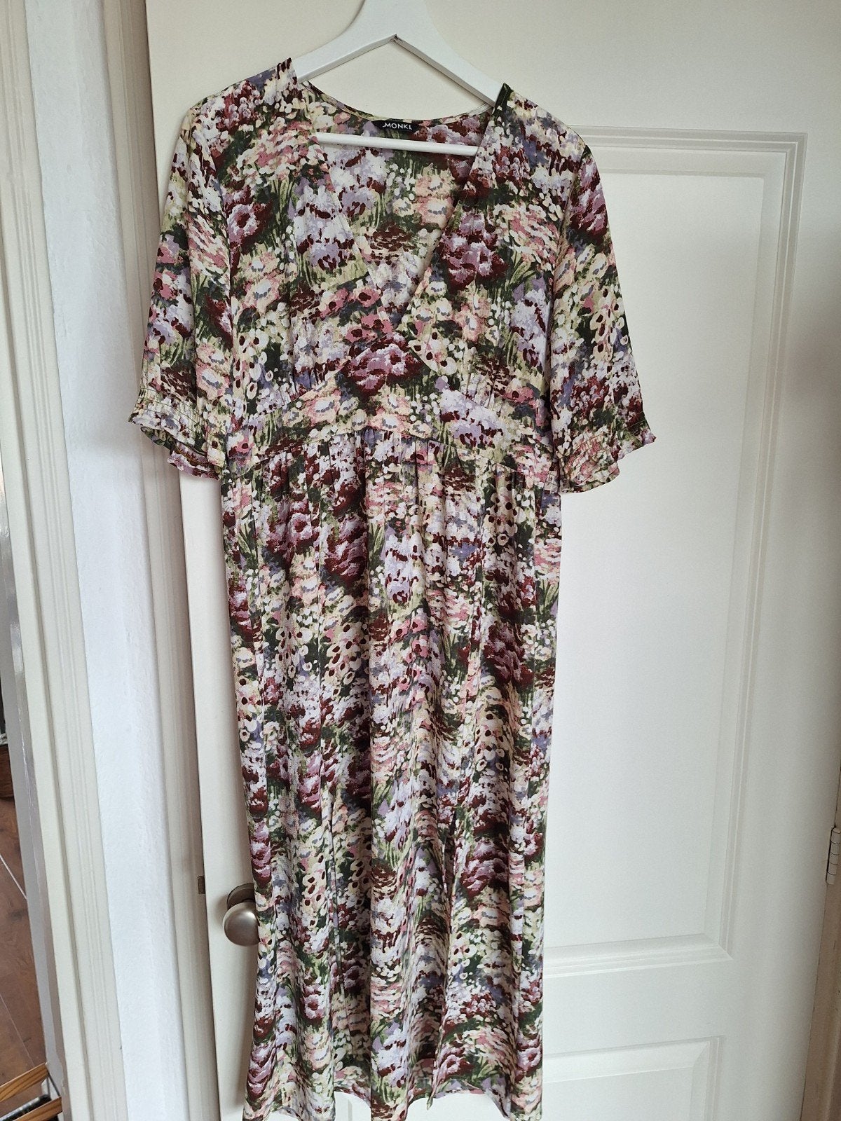 Monki lange zomerjurk met bloemenprint en V-hals, Monki, Ophalen of Verzenden