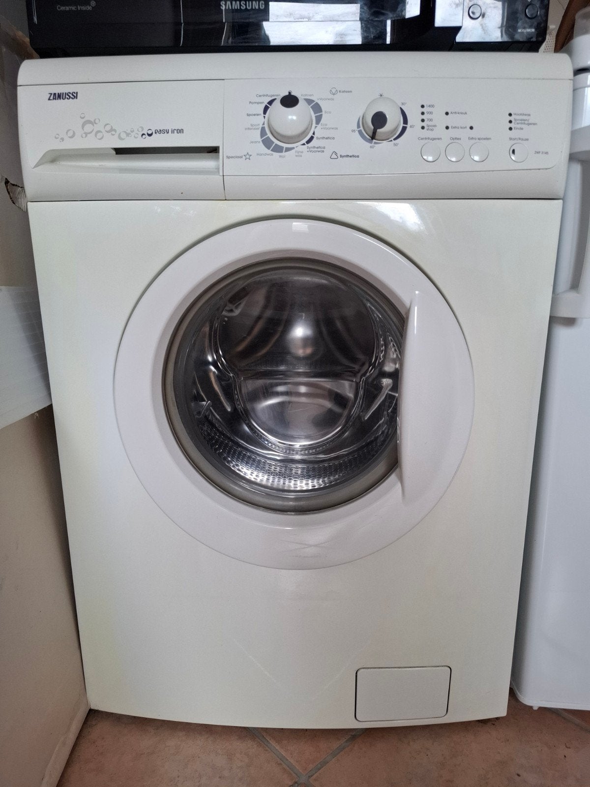 Zanussi W3145 Wasmachine, Ophalen, 6 tot 8 kg, Voorlader, 85 tot 90 cm