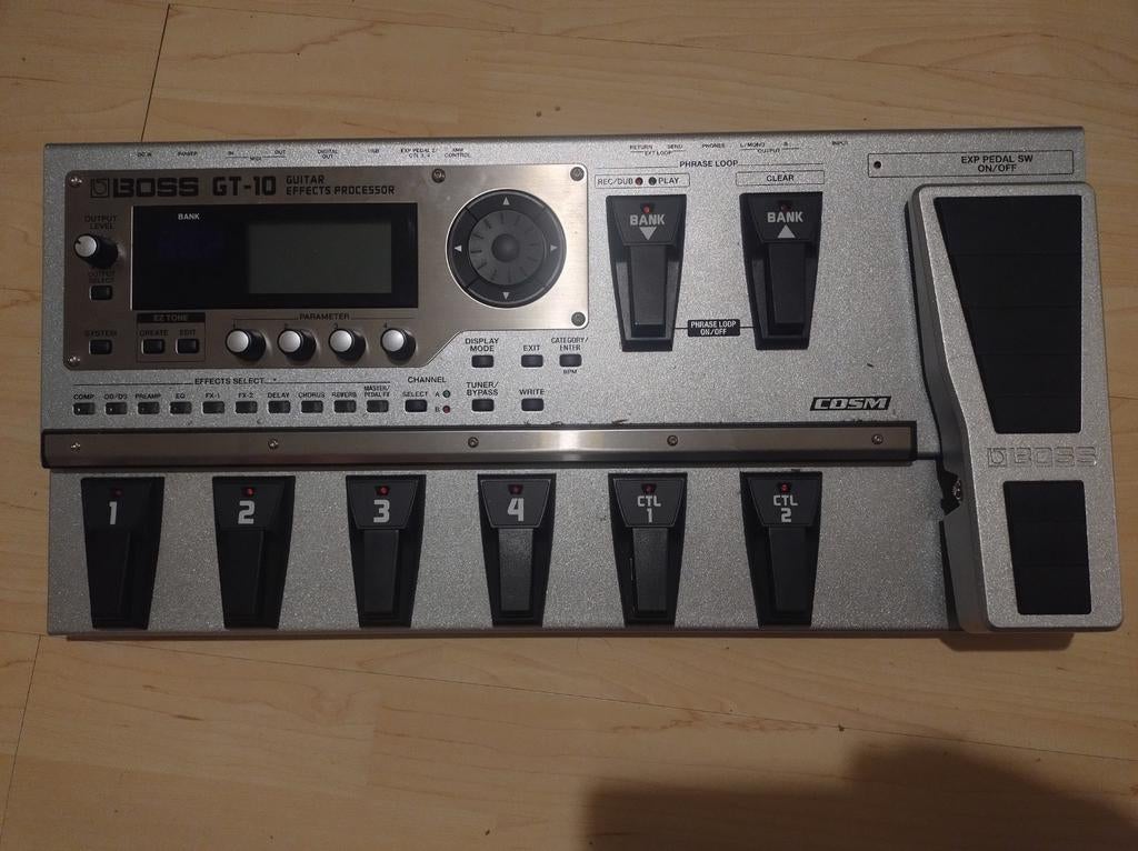 Boss GT 10 gitaar effect processor . Nette staat!, Muziek en Instrumenten, Effecten, Ophalen, Zo goed als nieuw