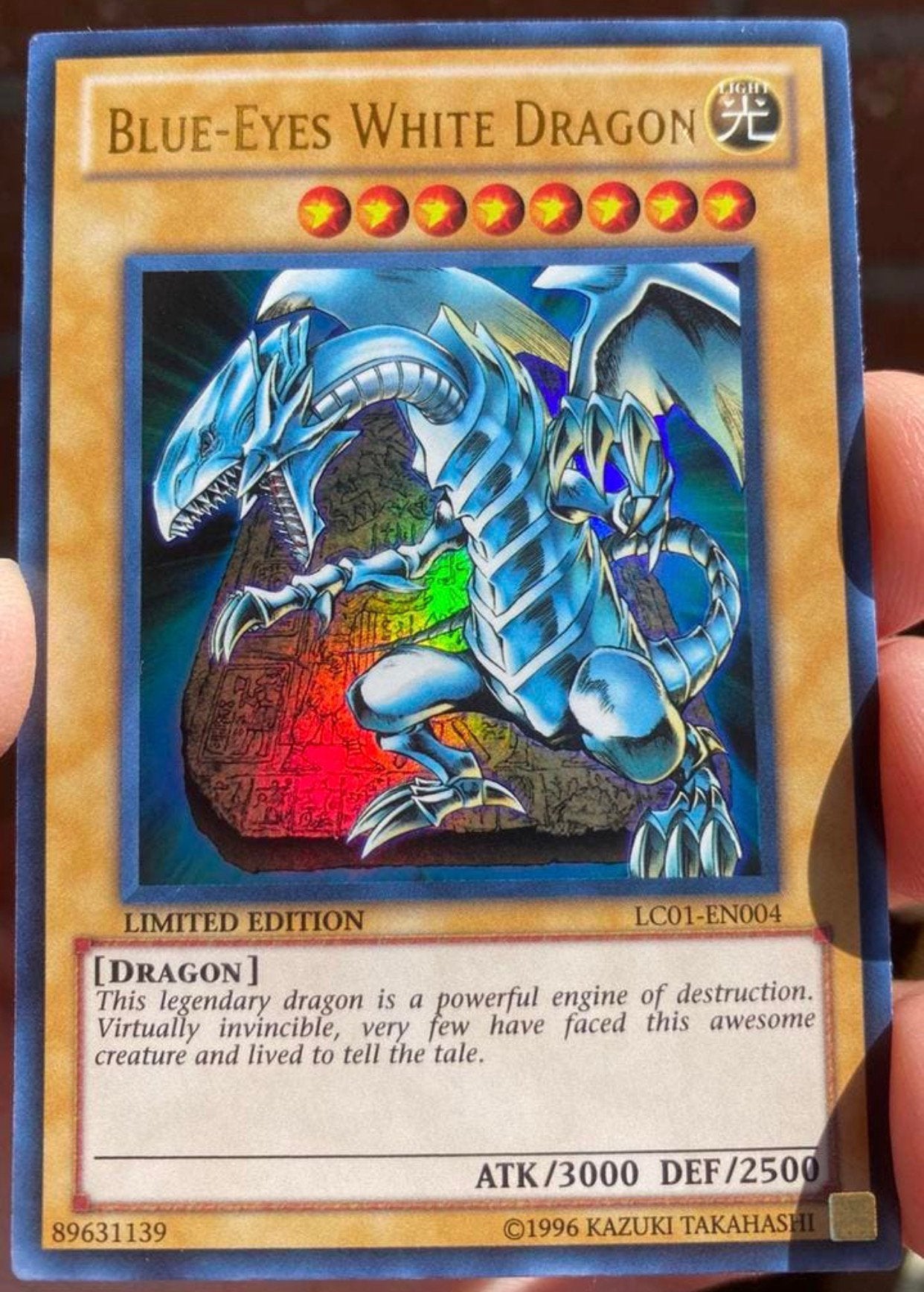 Yu-Gi-Oh! Blue-Eyes White Dragon LC01 Limited Edition 1996 !, Hobby en Vrije tijd, Verzamelkaartspellen | Yu-gi-Oh!, Ophalen of Verzenden