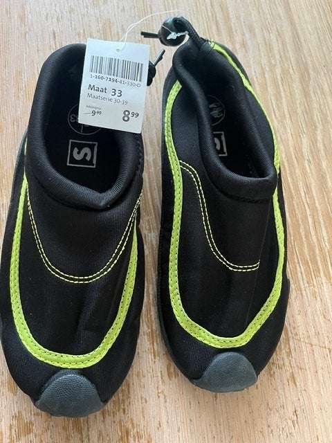 zwem schoentjes maat 33 zwart met groen nieuw, Nieuw, Ophalen of Verzenden, Jongen of Meisje, Sportschoenen