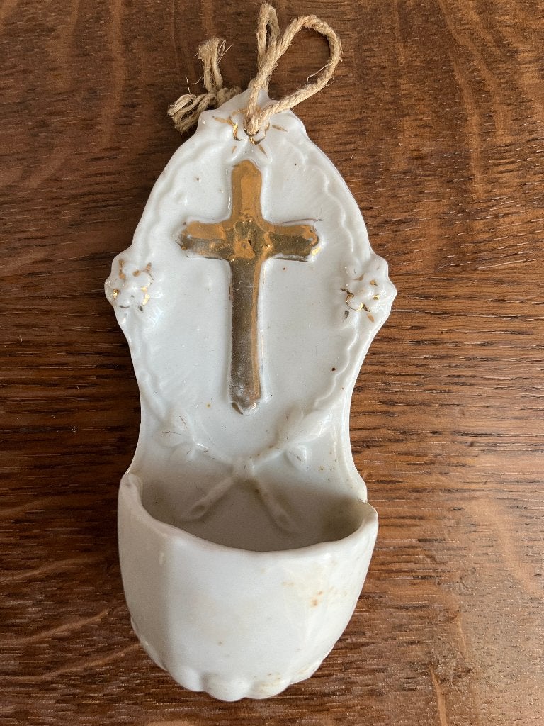 Porcelein wijwaterbakje met kruis, Antiek en Kunst, Ophalen of Verzenden