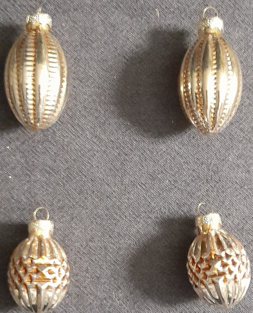 4 Vintage Look Kerstballen Kunststof Goud Zilver, Ophalen of Verzenden, Gebruikt