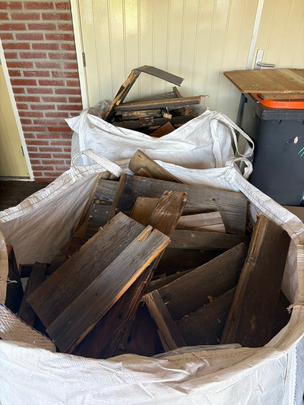Partij gebruikt hout in 2x big bag. Gratis op te halen, Gebruikt, Minder dan 25 mm, Overige typen, Ophalen of Verzenden