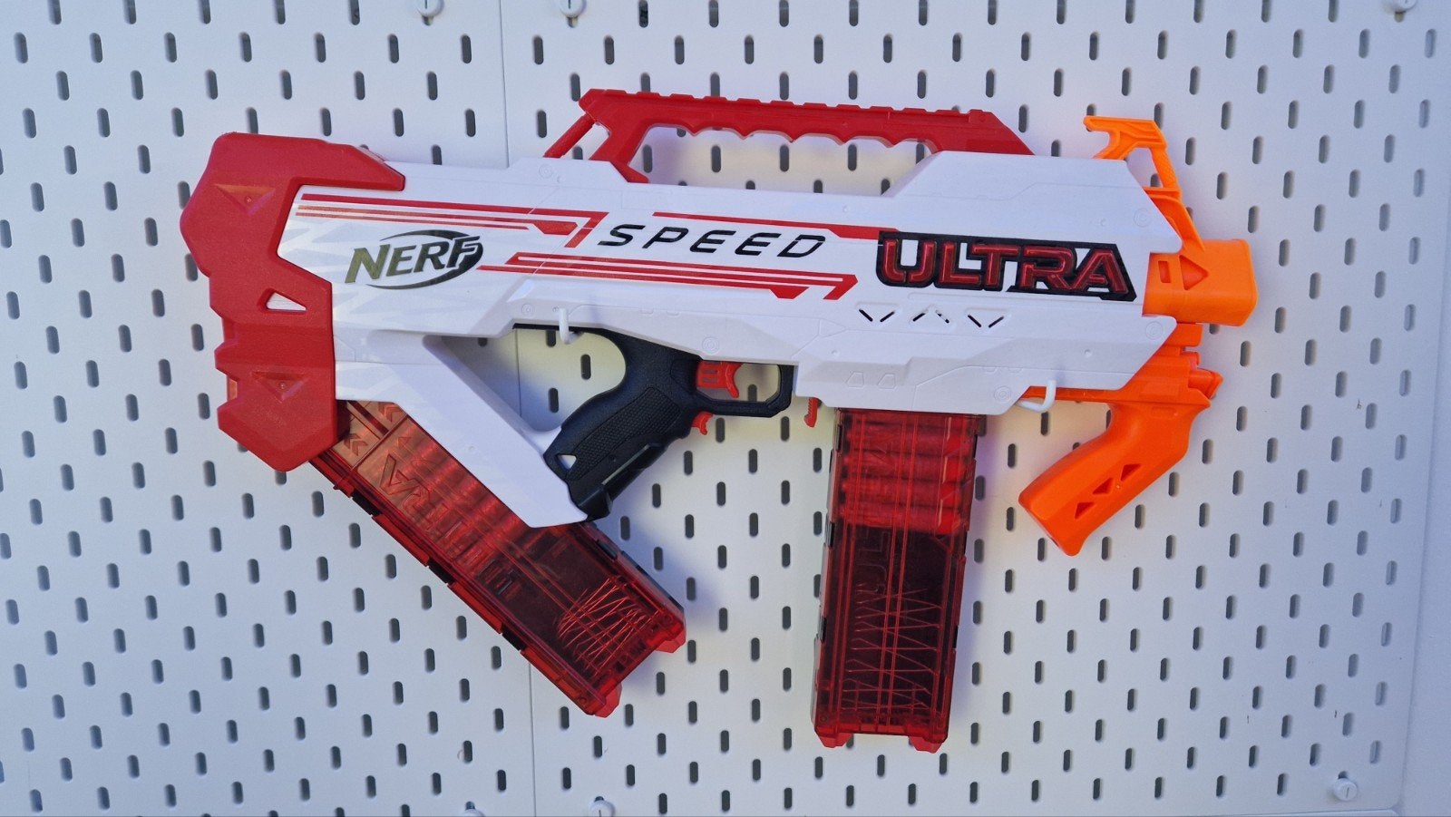 Nerf Speed Ultra Blaster met 2 magazijnen, Ophalen, Zo goed als nieuw