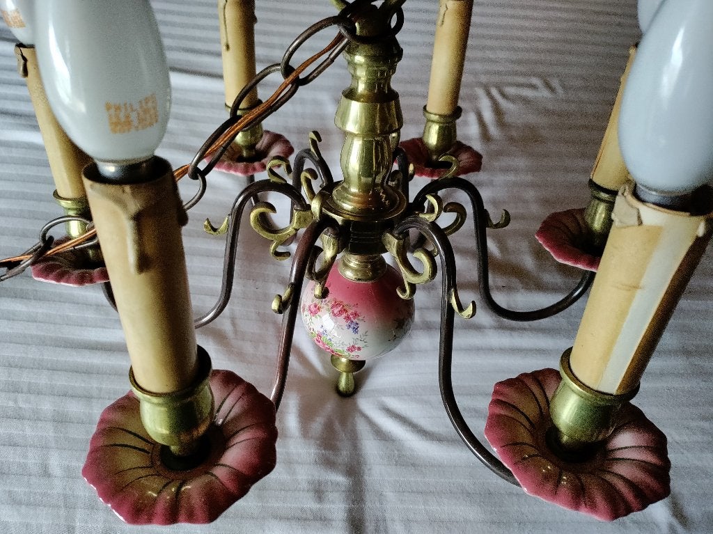 Hanglamp messing/porselein, Huis en Inrichting, Gebruikt, 50 tot 75 cm, Klassiek Romantisch Landelijk Cottage, Ophalen of Verzenden