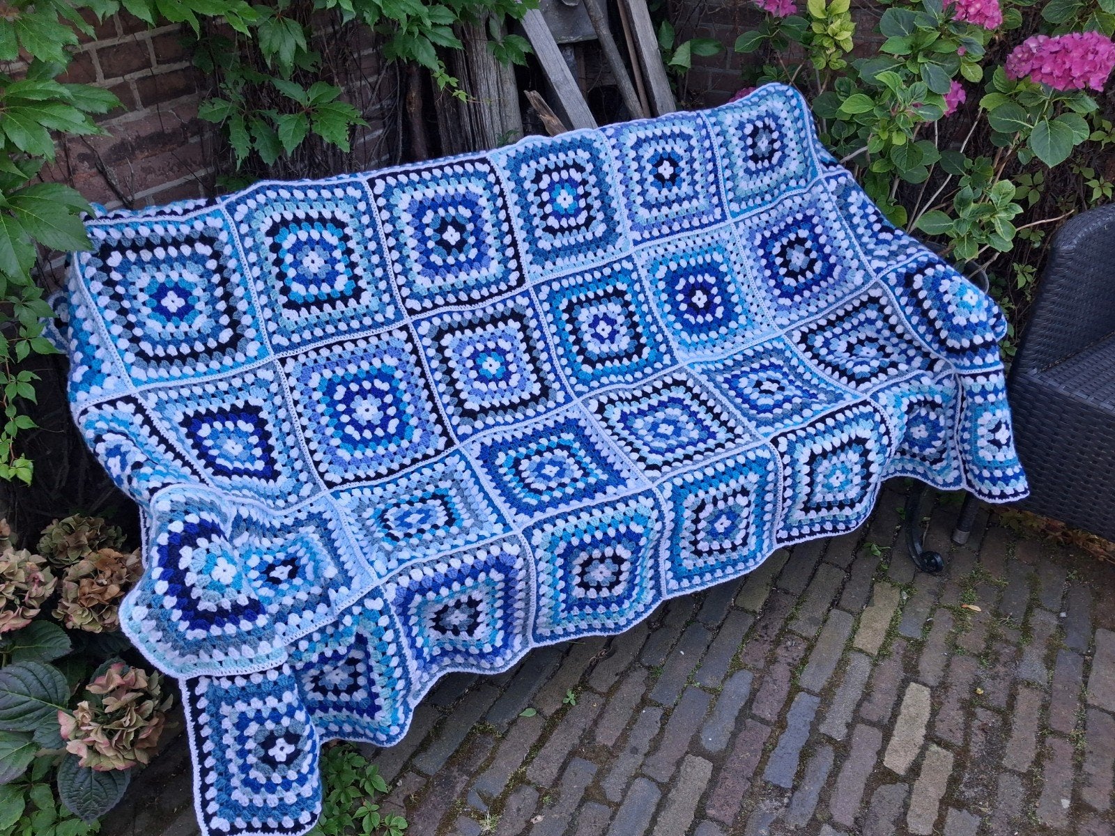 Plaid met de hand gehaakt. Uniek., Huis en Inrichting, Woonaccessoires | Plaids en Woondekens, 200 cm, Nieuw, Ophalen of Verzenden