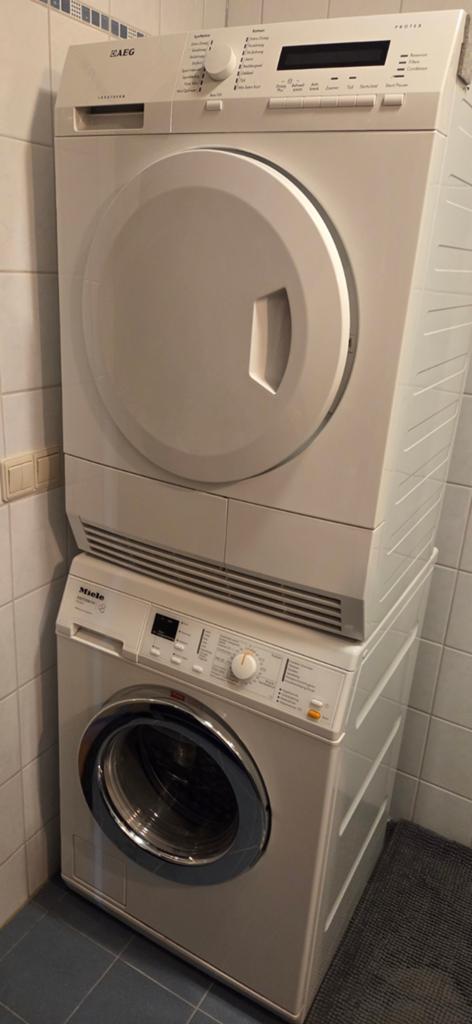 Miele wasmachine en aeg droger gebruikt, Ophalen