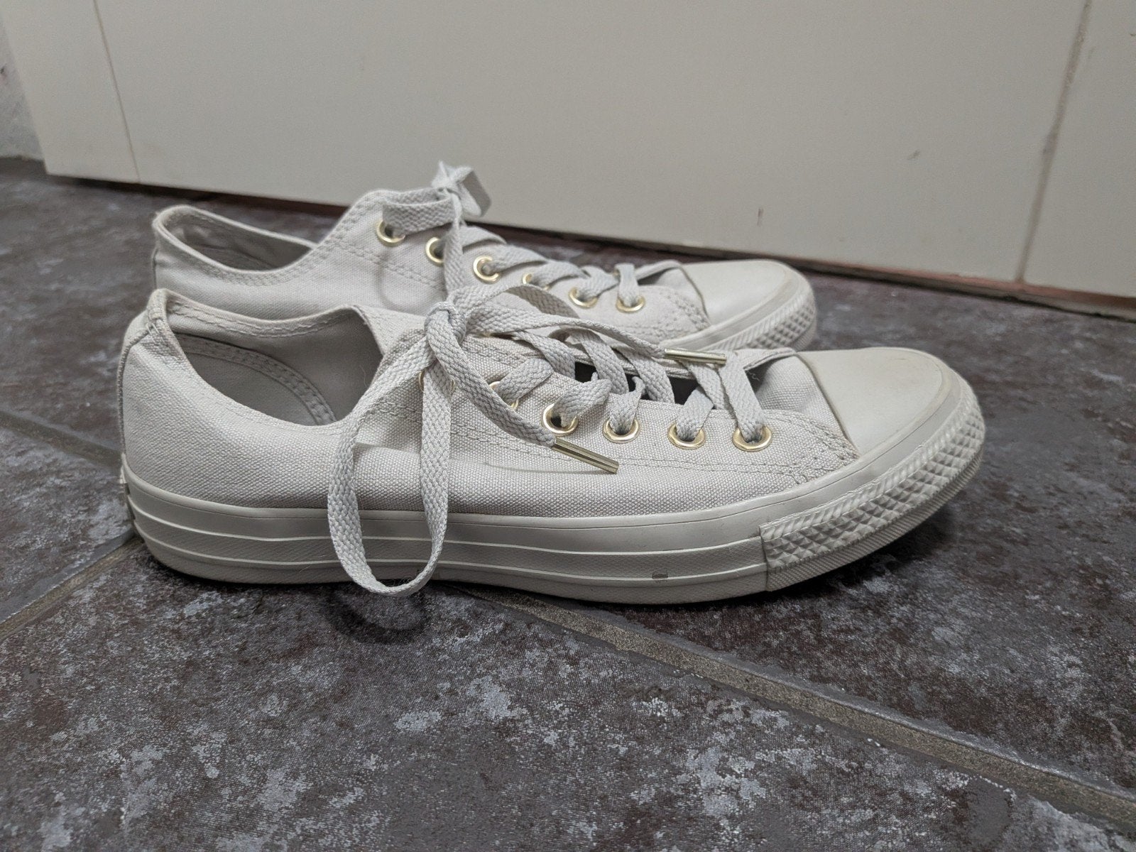 All stars grijs maat 39, Ophalen of Verzenden, Zo goed als nieuw, Grijs, Sneakers of Gympen