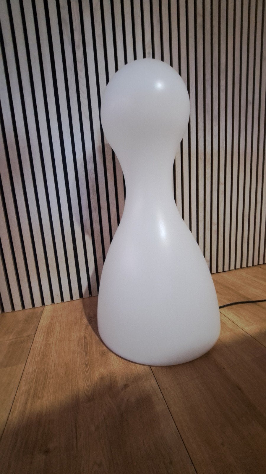 Leola Brillo Pion Lamp XXL - Stijlvolle Vloerlamp, Kunststof, Gebruikt, 100 tot 150 cm, Modern, Organisch, Design