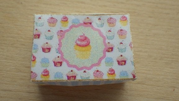 Poppenhuis: Doosje Gebak, Ophalen of Verzenden, Nieuw, Poppenhuis