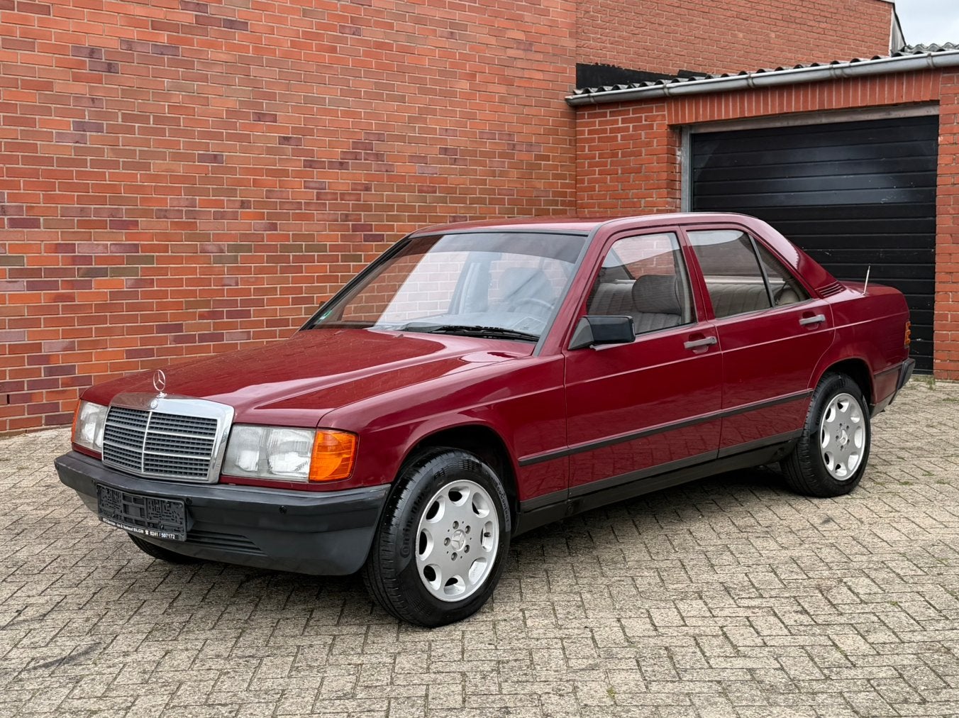 Mercedes Benz 190E 2.0 1986 Automaat Belastingvrij Trekhaak, Auto's, Automaat, 1998 cc, 122 pk, Mercedes-Benz