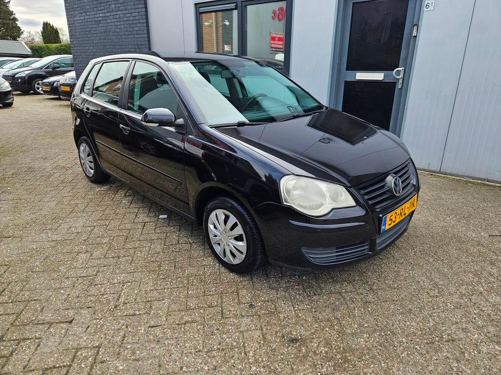 Volkswagen Polo 1.4-16V Comfortline|Airco|Elek pak, Voorwielaandrijving, Gebruikt, Zwart, Startonderbreker