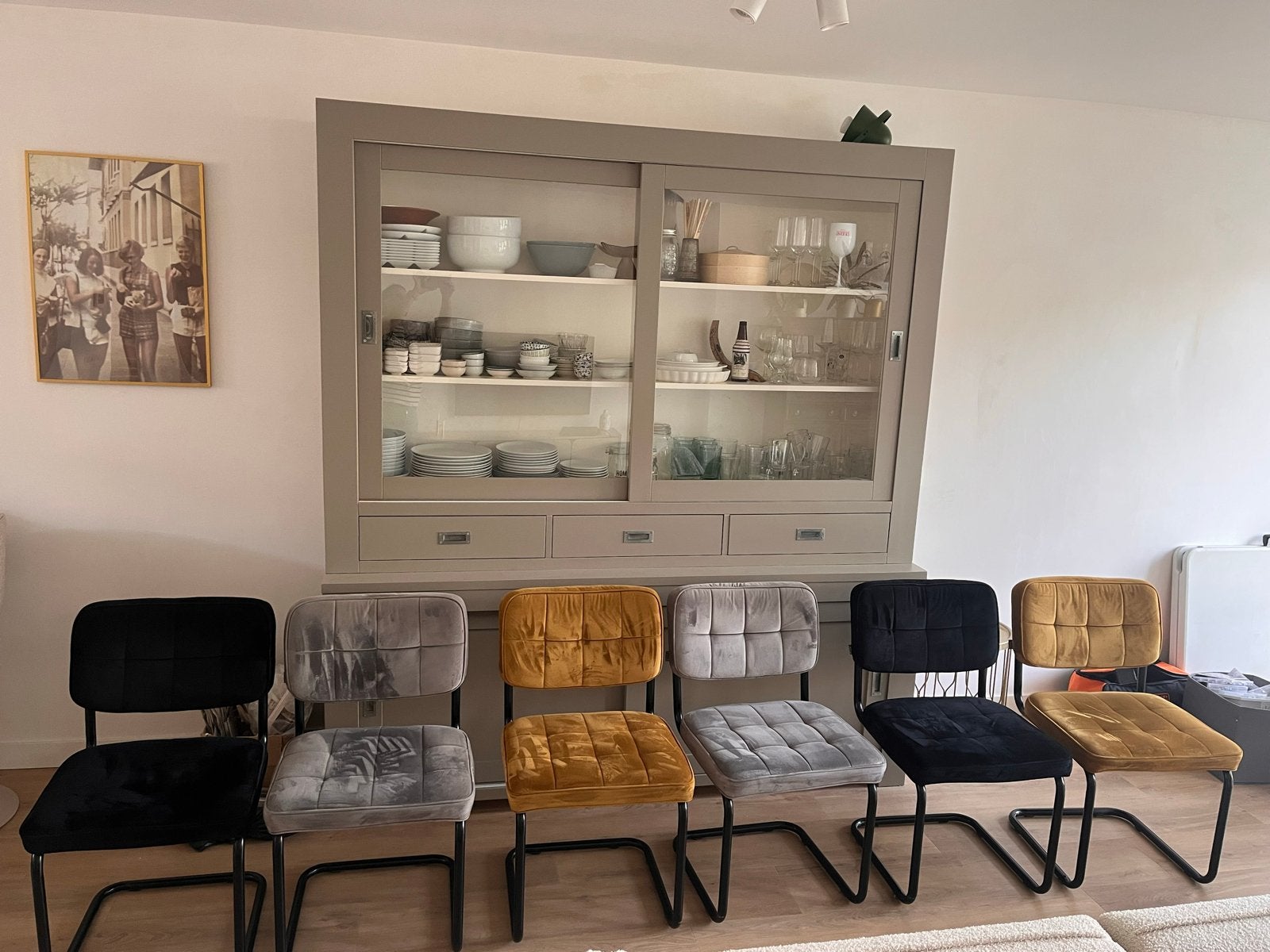 6 Kick Collection Ivy Velvet eetkamerstoelen, Ophalen, Gebruikt, Overige kleuren, Metaal