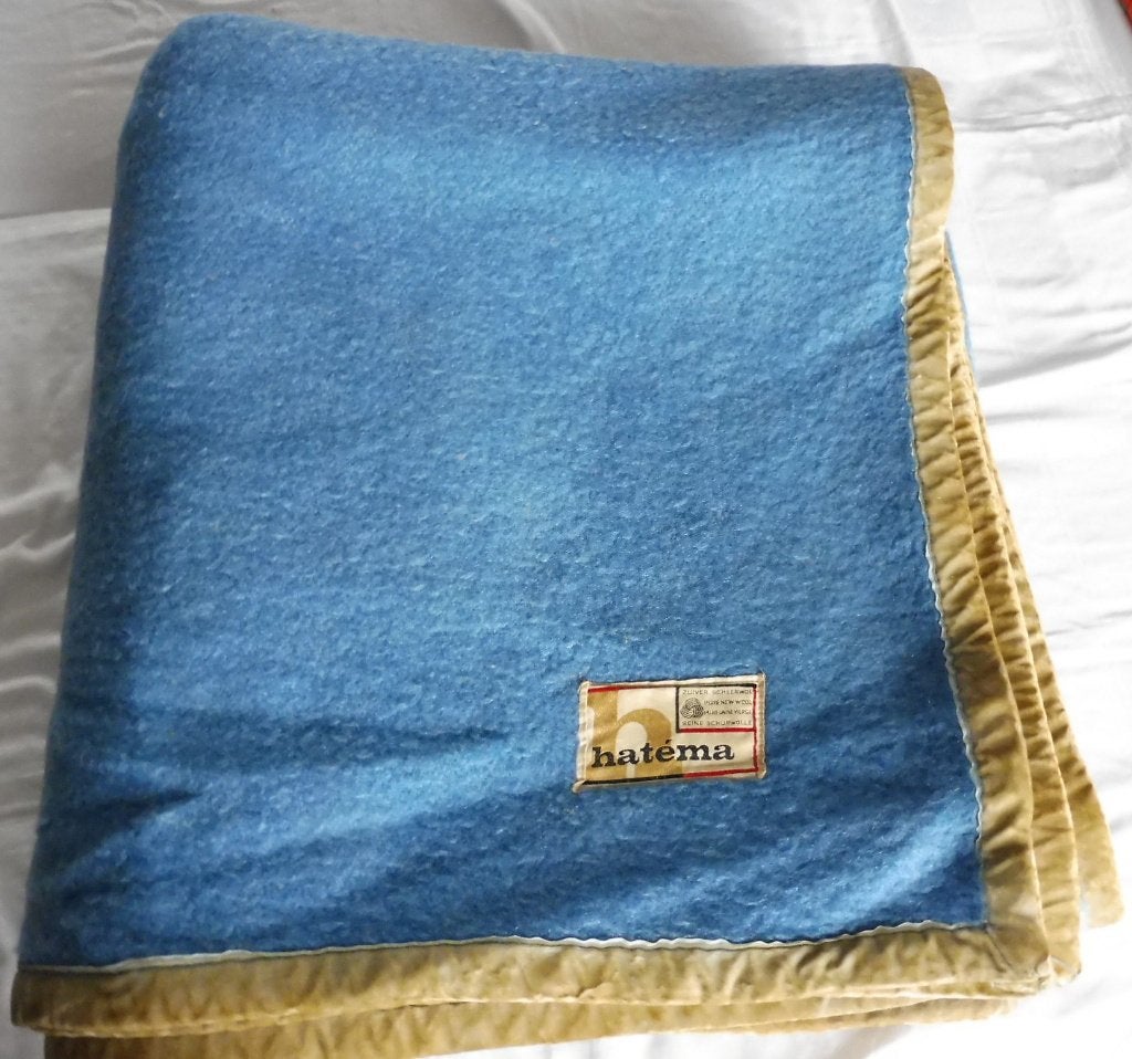 Mooie Hatema wollen deken 220 x 230 cm wol 2 kleuren, Ophalen, Gebruikt