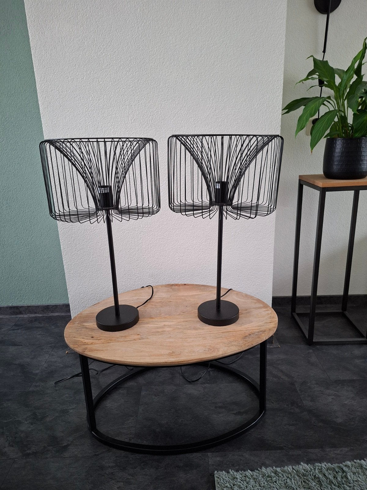 Twee tafellampen, Ophalen, E27 (groot), Zwart, 63 cm