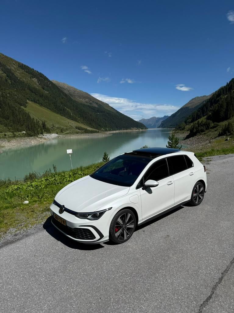 Volkswagen Golf 8 Ehybrid GTE 245pk DSG 2020 Wit, Auto's, Euro 5, 4 cilinders, Wit, Plug-in hybride