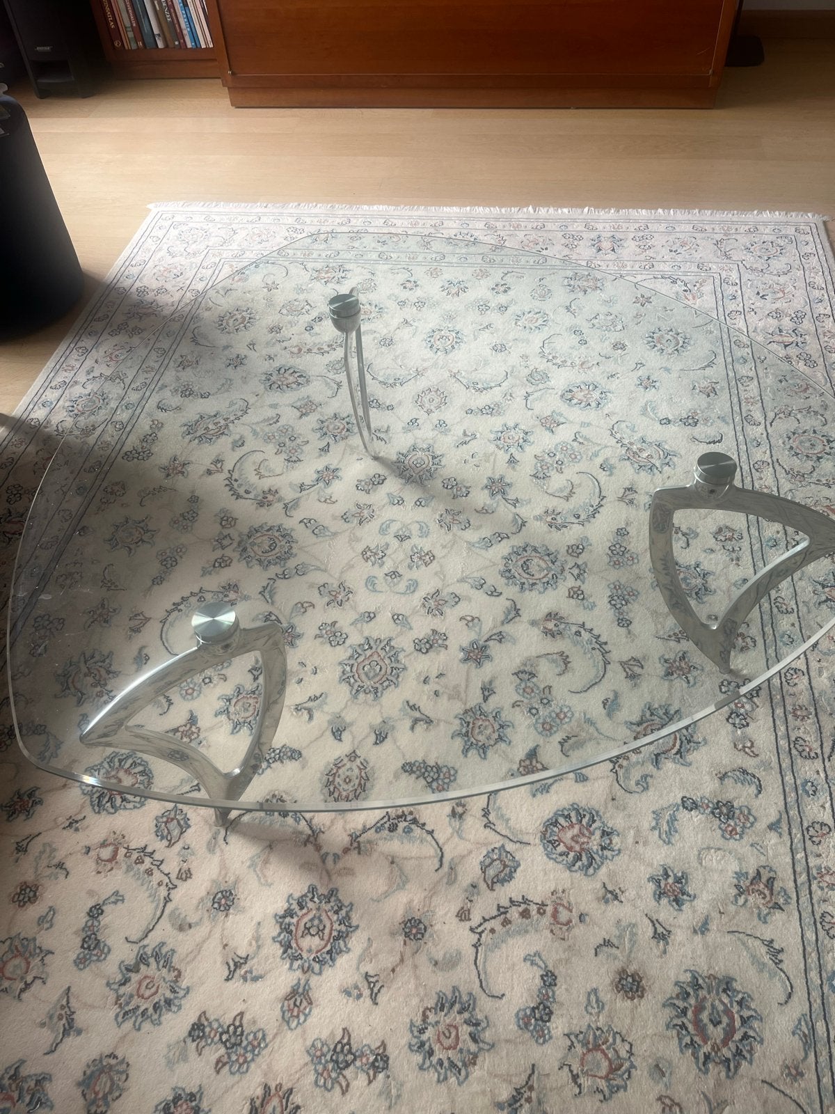 Glazen salontafel met unieke metalen/rvs  poten, Huis en Inrichting, Ophalen, Gebruikt, 50 tot 100 cm, Glas