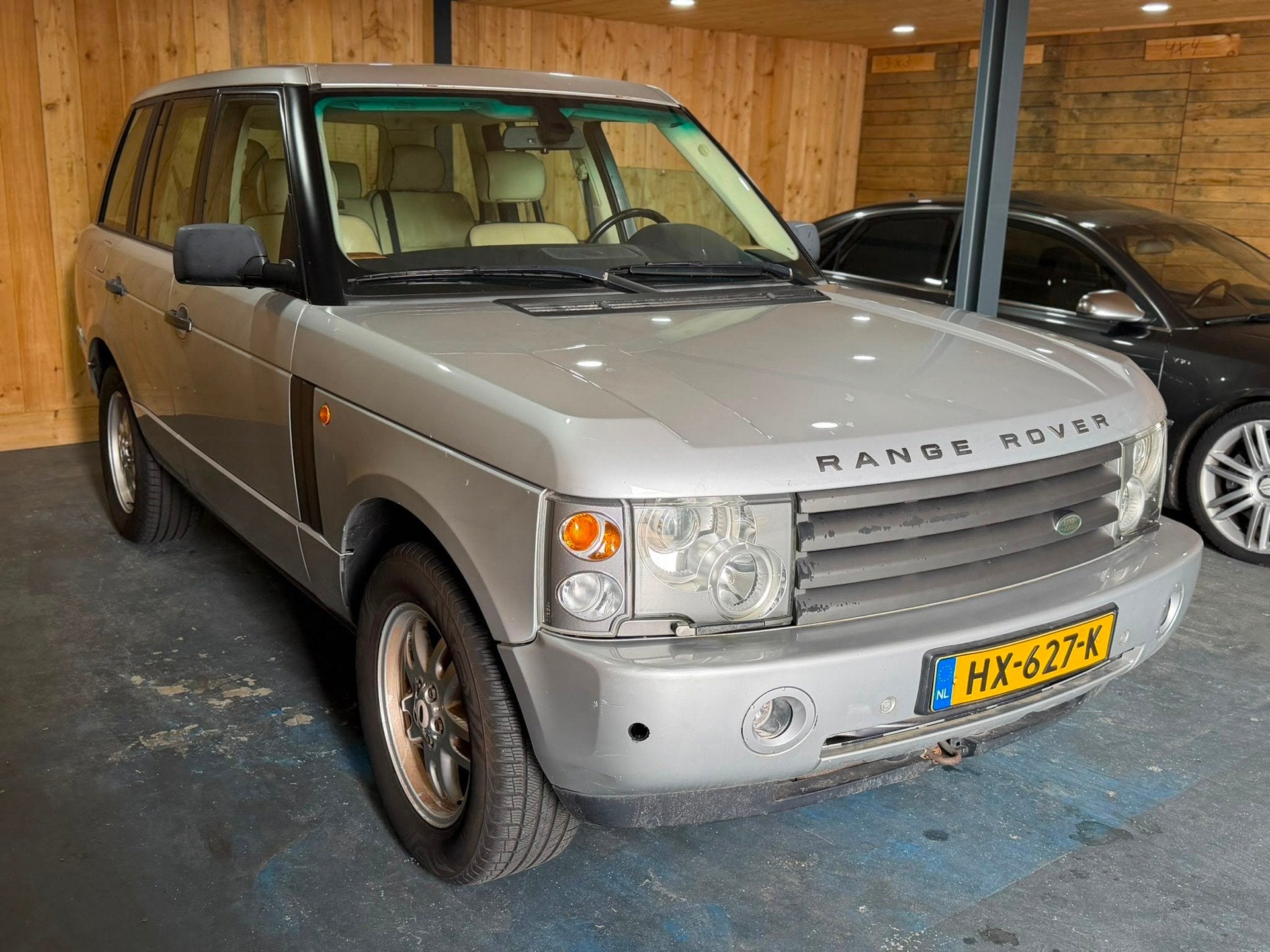 Land Rover Range Rover 4.4 V8 SE 2003 Youngtimer BTW, Auto's, Land Rover, Automaat, 8 cilinders, Bedrijf, Vierwielaandrijving